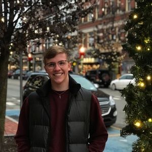 Meet your Posher, Logan